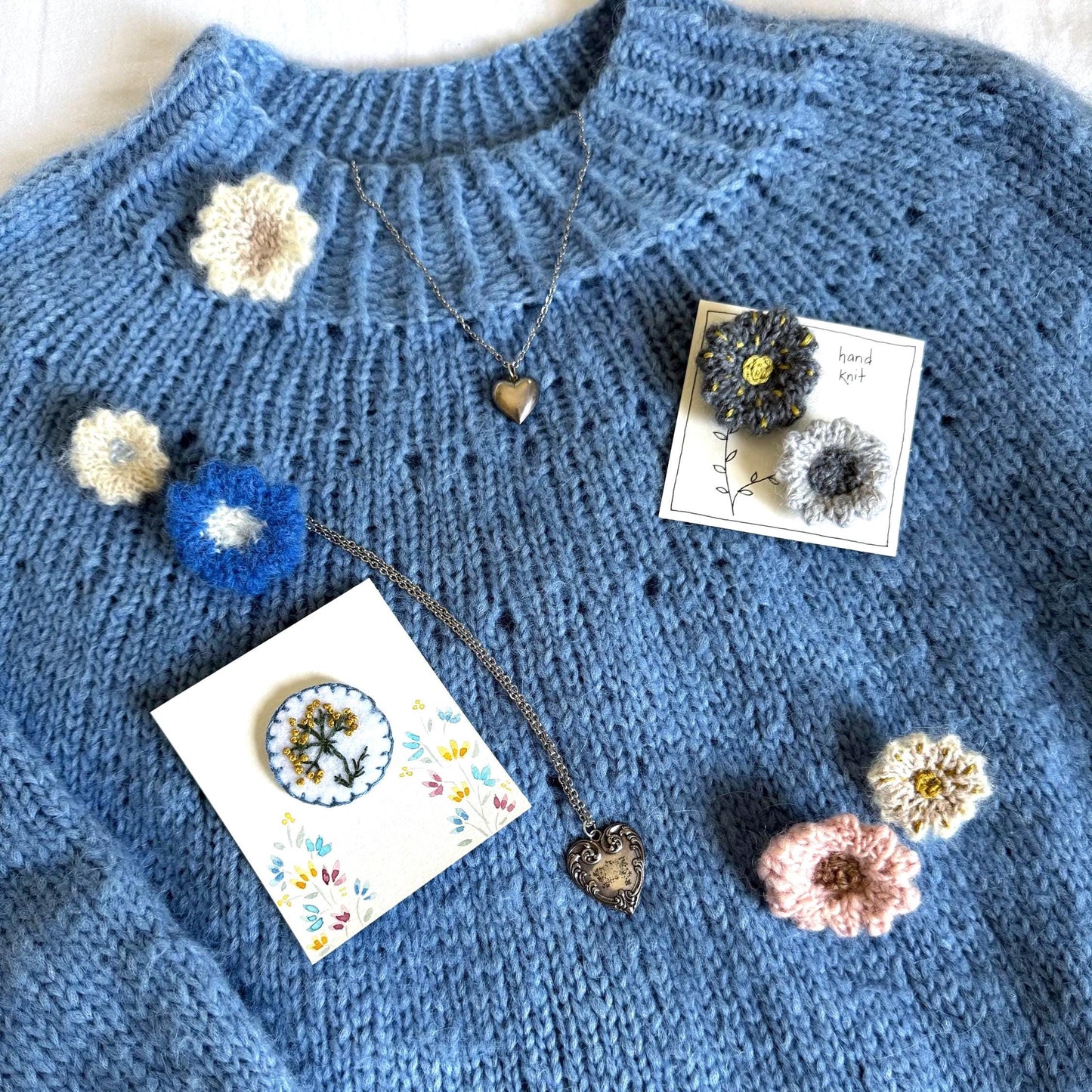 hand knit brooch set- flowers embroidered gray