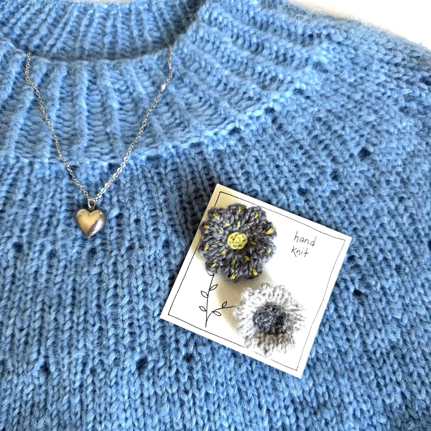 hand knit brooch set- flowers embroidered gray
