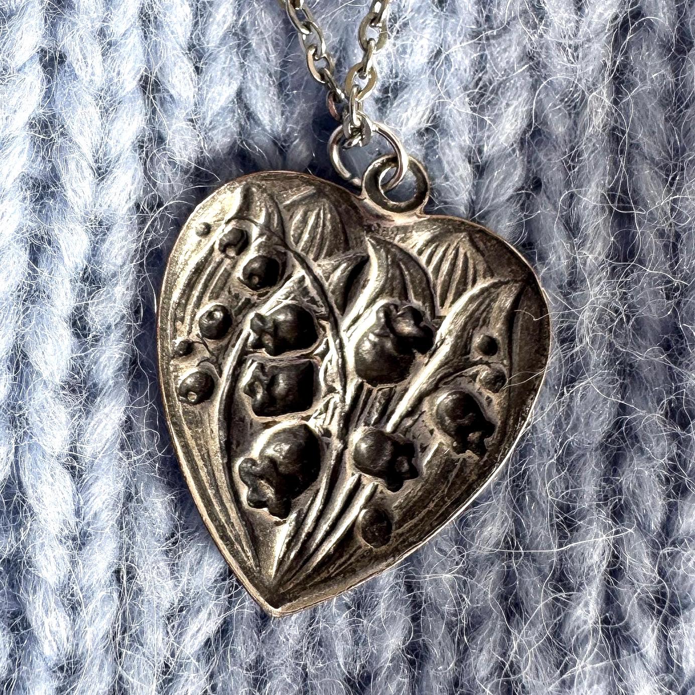 Vintage Heart Pendant Necklace | lily of the valley floral