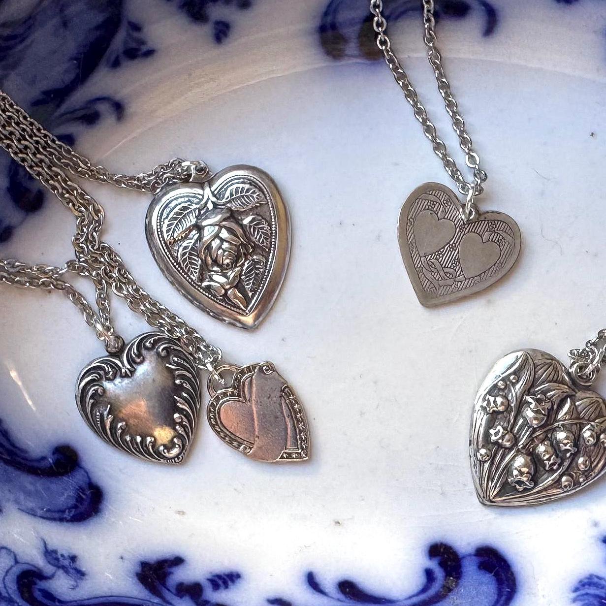 Vintage Heart Pendant Necklace | scrolled border