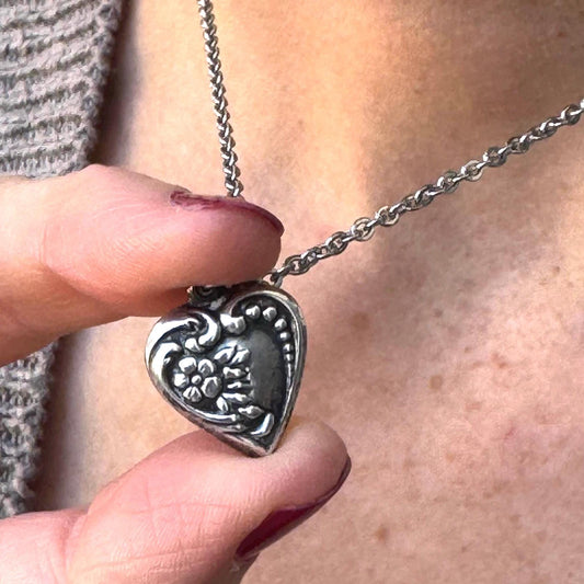 Vintage Heart Pendant Necklace | Sterling Silver small with flowers