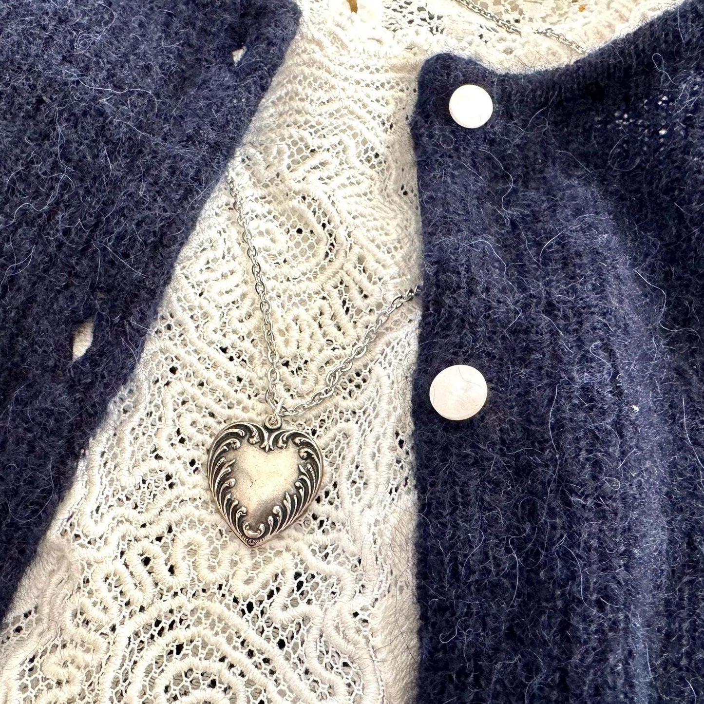 Vintage Heart Pendant Necklace | scrolled border