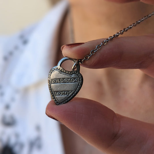 Vintage Heart Pendant Necklace