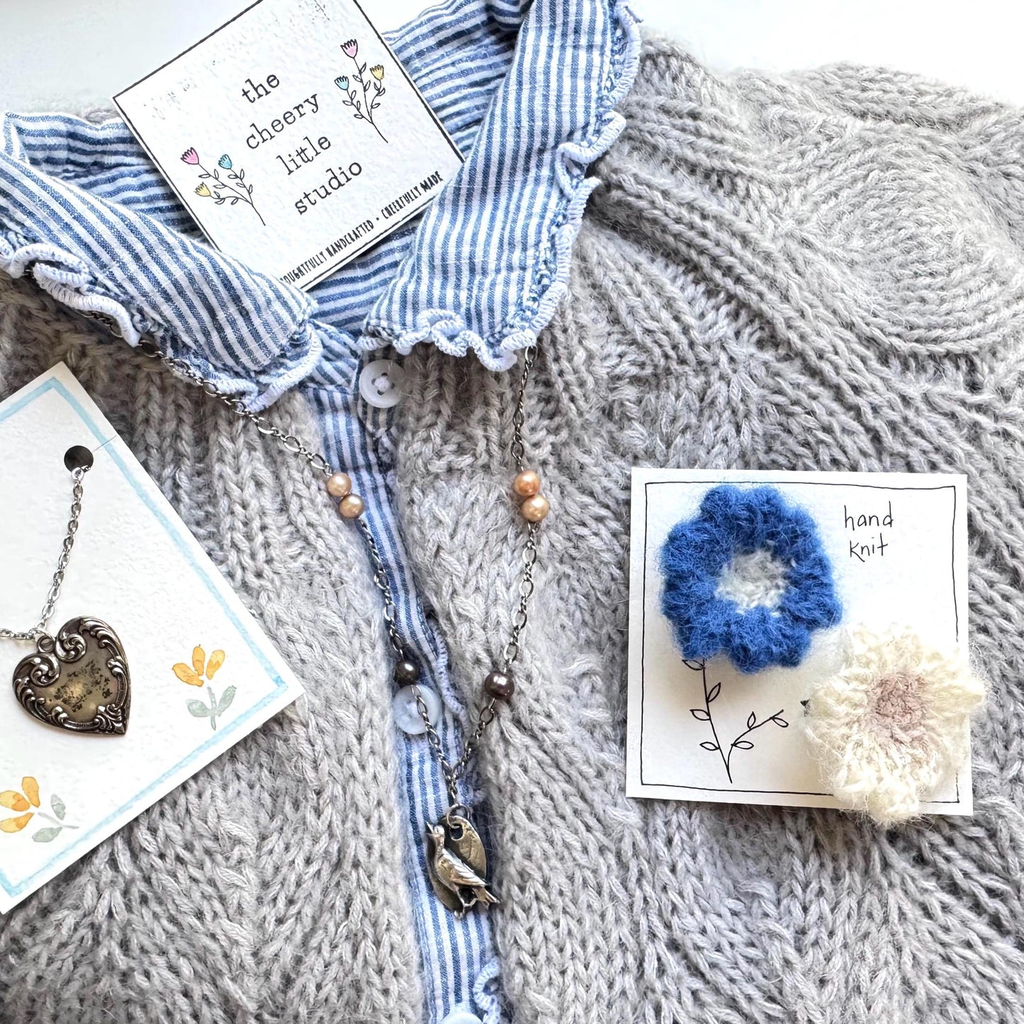 hand knit brooch set- flowers blue and white