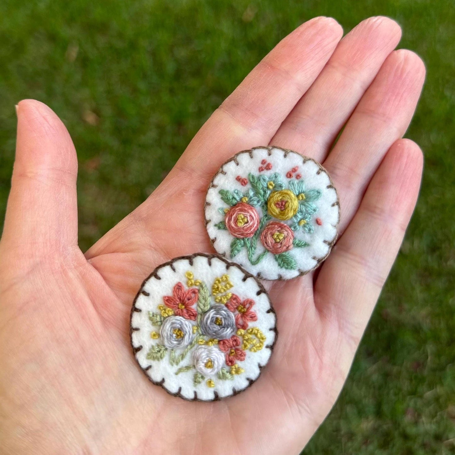 Hand Embroidered Floral Felt Brooch Pin Card~ Rose Garden lavender
