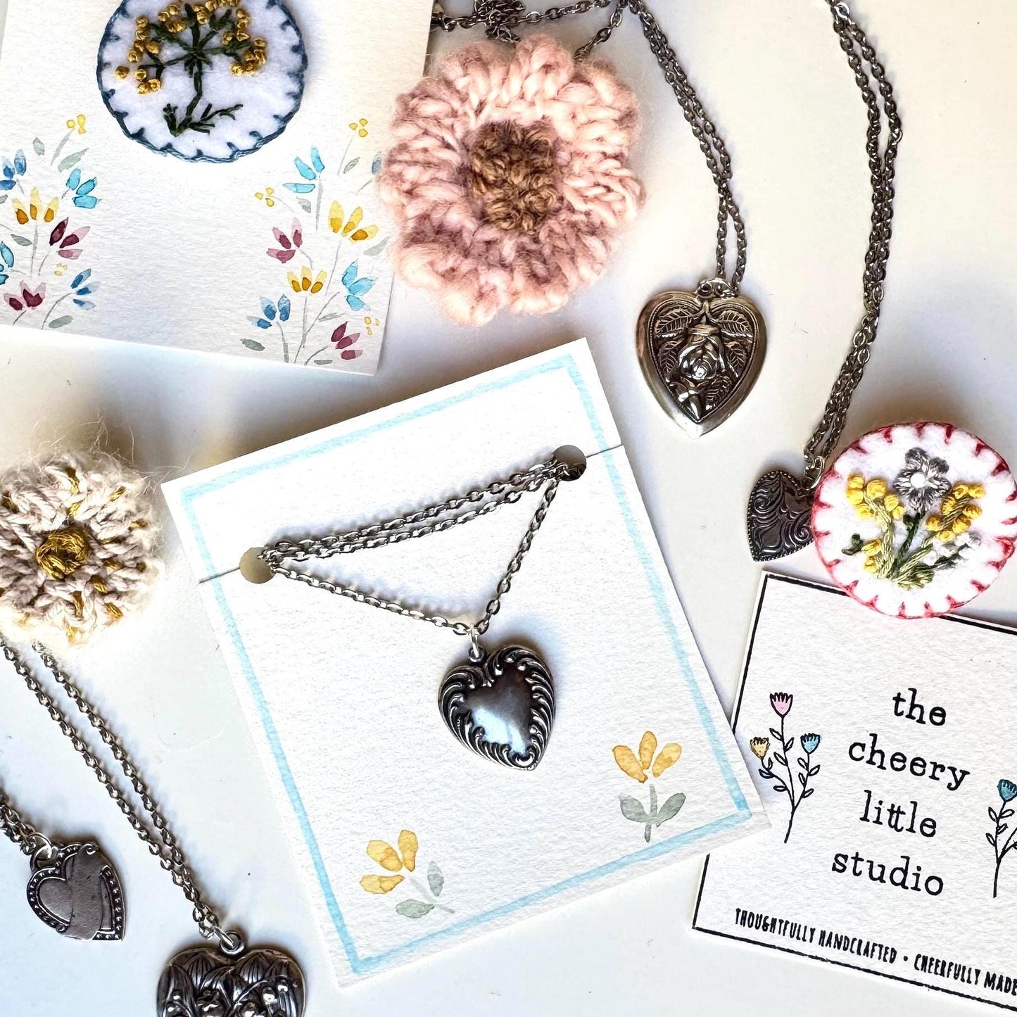Vintage Heart Pendant Necklace | scrolled border