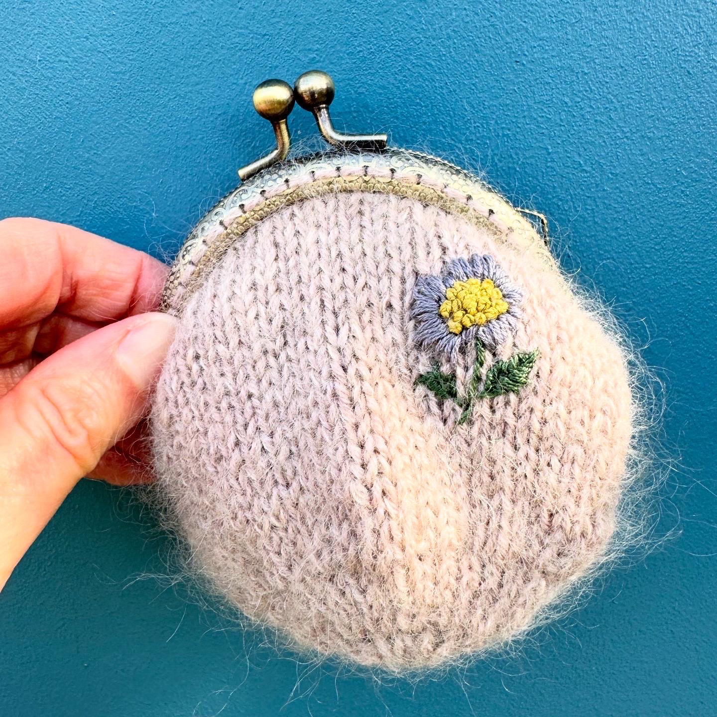 Coin purse | hand embroidered + hand knit | wildflower