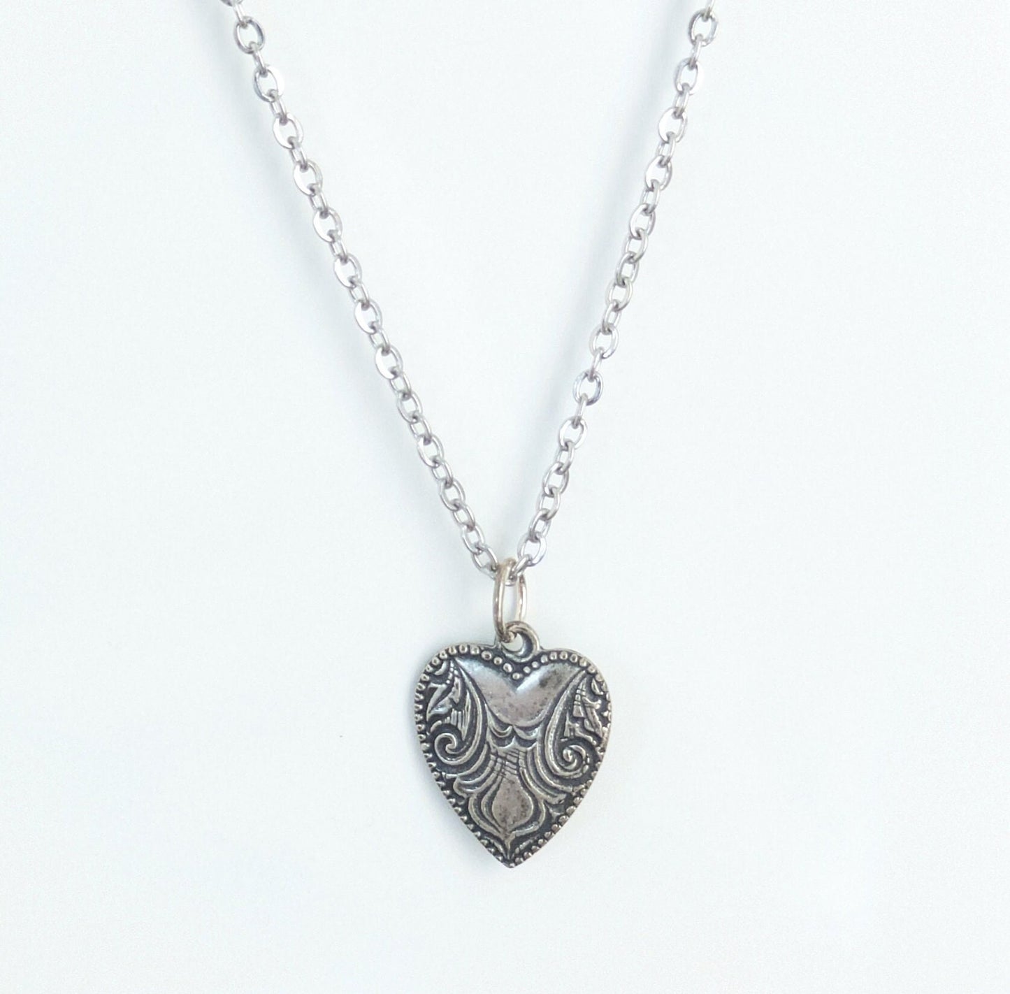 Vintage Heart Pendant Necklace - small